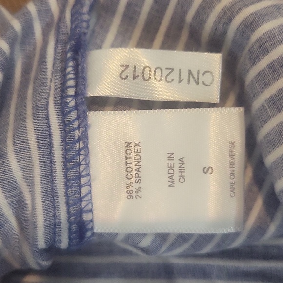 7TH AVENUE Blue White Sequin Dragonfly  Bug Short Cuffed Sleeve V-Neck Blouse - Picture 10 of 11